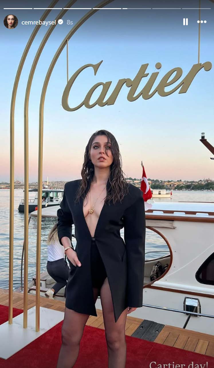 Güzelliğiyle nefes kesti! Cemre Baysel siyah elbisesiyle göz kamaştırdı - Resim : 2