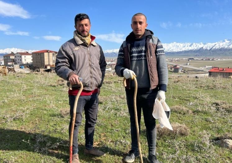 Hakkari'de 300'lerce koyuna bakan çoban, Türkiye'yi bekleyen korkunç gerçeği Hakkari'de açıkladı! 300'lerce koyuna bakan çobanlar hakkında "İran" detayı - Resim: 2
