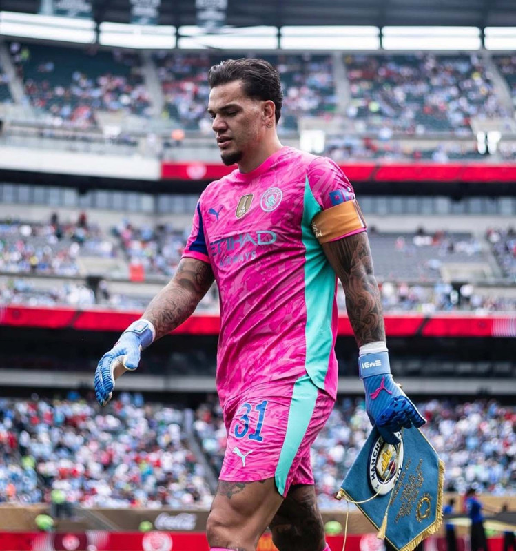 Galatasaraylılar bu habere bayılacak! Muslera’nın yerine A plus kaleci! Transfere yeşil ışık yaktı - Resim: 6