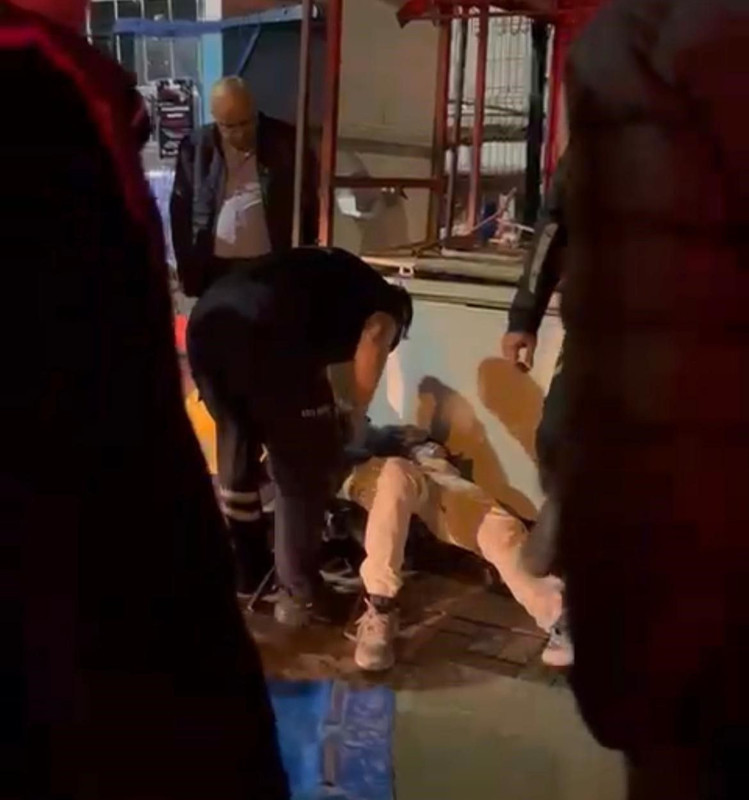 İzmir’de dehşet gecesi! 5 yerinden bıçaklandı - Resim: 3
