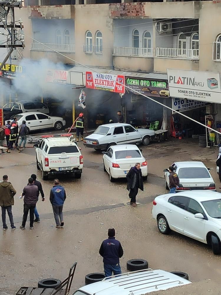 Siverek Sanayi Sitesi'nde bir tamirhanede çıkan yangında LPG tankeri patladı! - Resim : 1