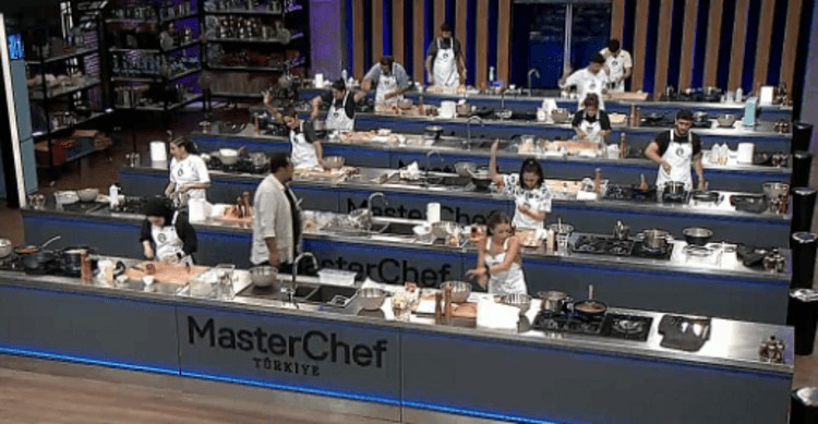 MasterChef Azize çıldırdı! ''Ben bunlara dalarım'' - Resim: 4