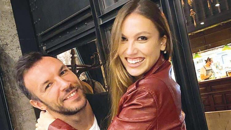 Duygu Özaslan kırmızı mini ve göğüs dekolteli elbisesiyle mest etti! - Resim: 3