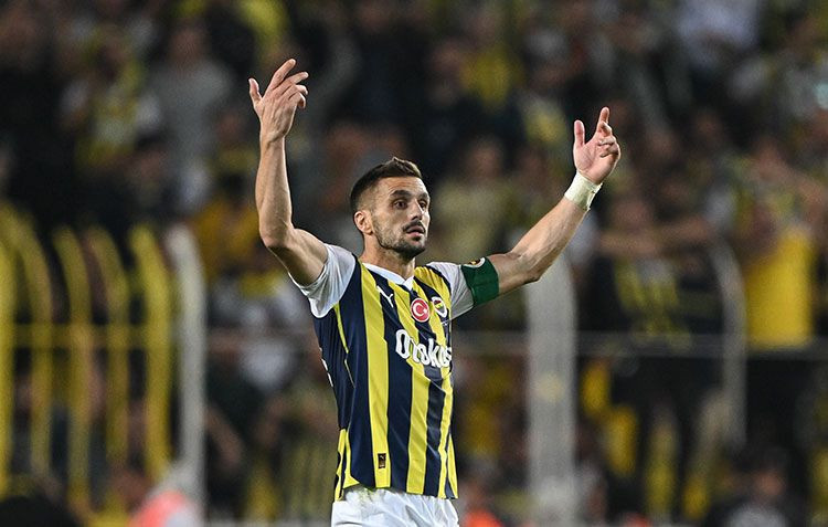 Fenerbahçe'den giden yıldız 5 ayda unutuldu! Yerine gelen süperstar taraftarın kalbini şimdiden fethetti - Resim: 1