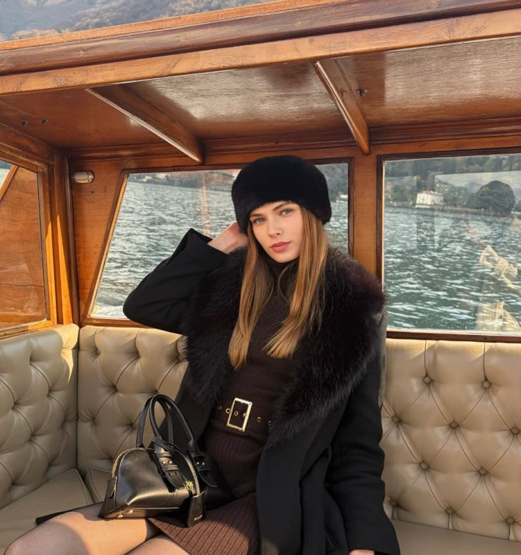 Milli futbolcu Berke Özer'in yeni aşkı ortaya çıktı! Gönlünü Fransız modele kaptırdı - Resim: 6