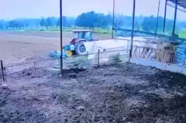 11 yaşındaki çocuk korkunç şekilde can verdi! Baba görünce sinir krizi geçirdi - Resim: 3