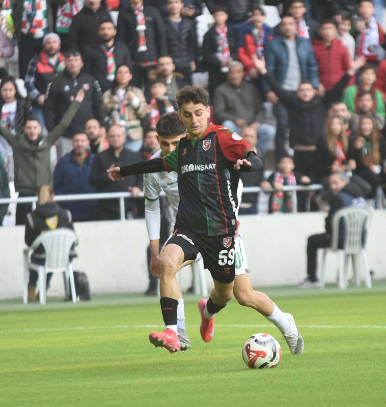 Gelecek yılın ilk bombası patladı! Fenerbahçe ilk transferini sessiz sedasız bitirdi! Taraftarlar çok sevinecek - Resim: 23