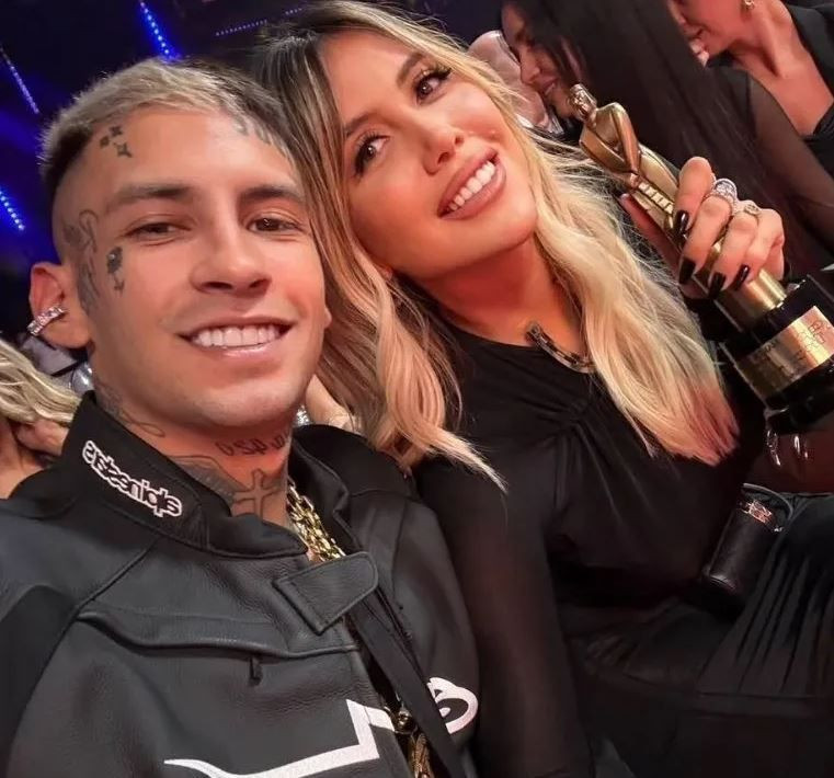 Wanda Nara'yı kahreden paylaşım! Galatasaray'ın yıldız futbolcusu Mauro Icardi, China Suarez ile evleniyor mu? - Resim: 5