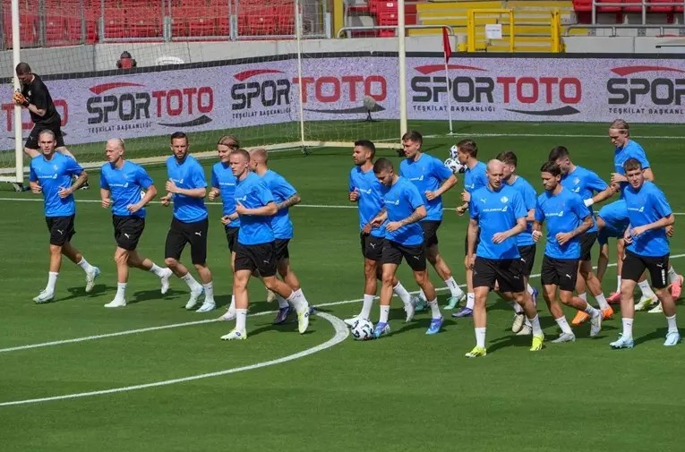 A Milli Futbol Takımımız bu akşam İzlanda'yı konuk ediyor: İşte muhtemel ilk 11'ler! - Resim : 2
