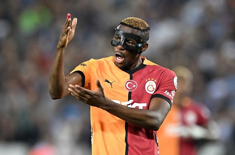 Galatasaray - Başakşehir maçında olay! Osimhen çılgına döndü, o hareketi şoke etti - Resim : 2