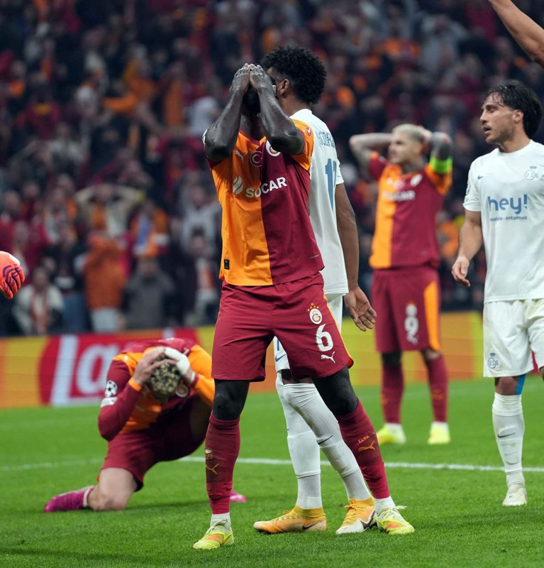 Hasan Şaş sinirden çılgına döndü! USG yenilgisi sonrası o ismi yerden yere vurdu: “Sen şeref yoksunusun” - Resim: 9