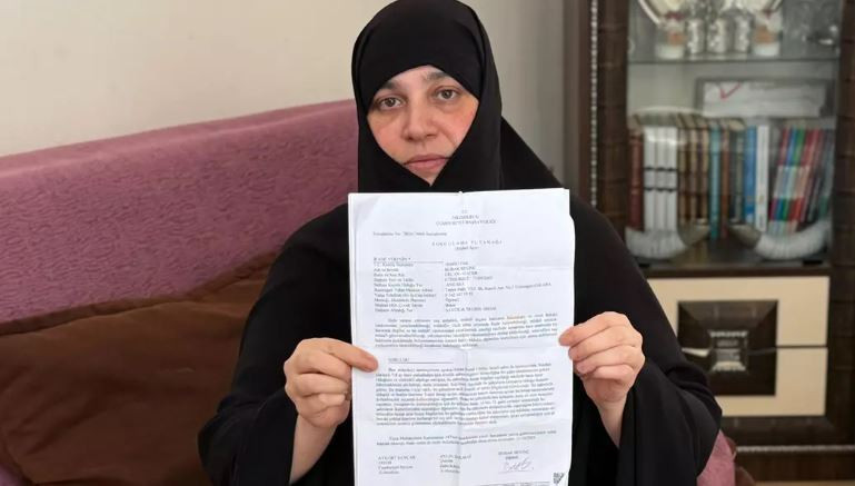 Düğün için girdiği iş hayatını kararttı! Arkadaşına güvenip kart bilgilerini verdi, cezaevine girdi - Resim : 1