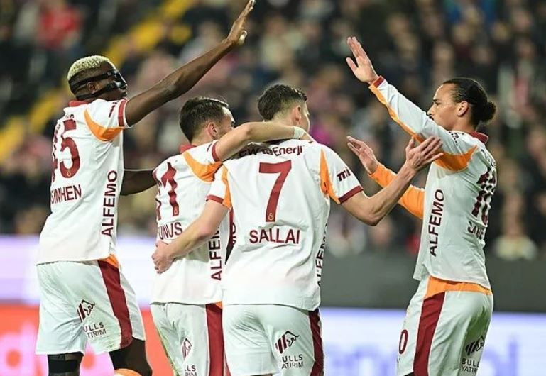 Galatasaray'da büyük temizlik! Şampiyonluk kupasından sonra yer yerinden oynayacak - Resim: 5