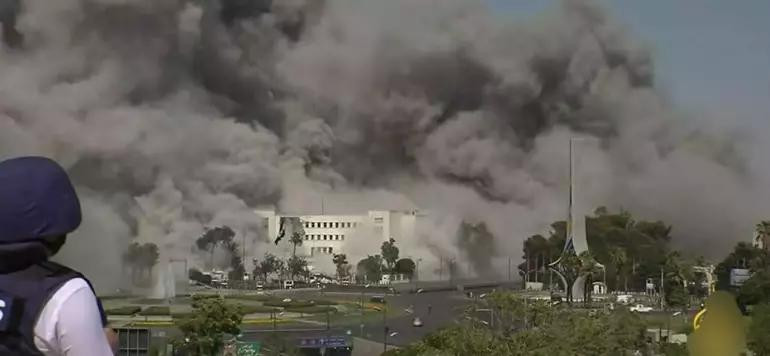 İsrail Suriye'ye saldırdı, Şam'a bombalar yağdırdı! Bölgede neler oluyor? Suriye Devlet Ajansı son dakika paylaştı: "Ateşkes sağlandı" - Resim : 10