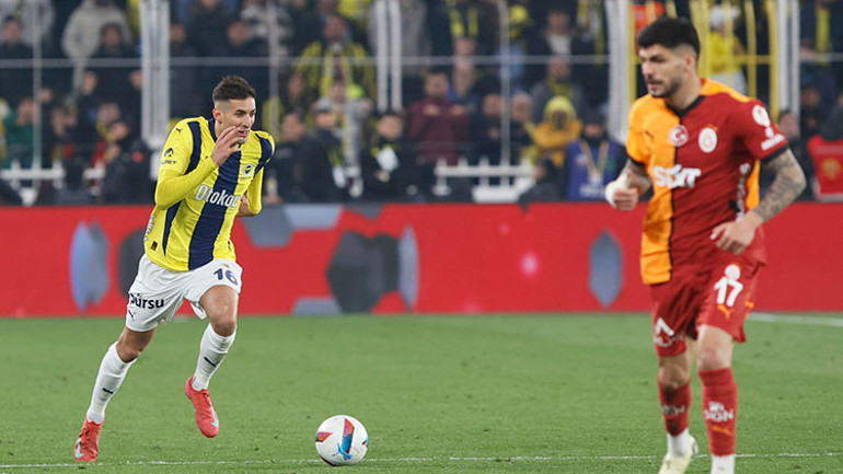 39 maçlık yenilmezlik, 14 gollük seri! Dev derbide büyük hesaplaşma! İşte Galatasaray-Fenerbahçe derbisinin muhtemel ilk 11'leri - Resim : 2