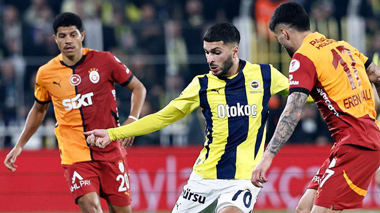39 maçlık yenilmezlik, 14 gollük seri! Dev derbide büyük hesaplaşma! İşte Galatasaray-Fenerbahçe derbisinin muhtemel ilk 11'leri - Resim : 4
