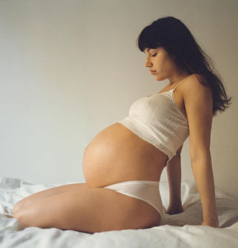 La Casa De Papel'in Tokyo'su Ursula Carbero anne oldu! Oğluyla karelerini paylaştı - Resim: 3