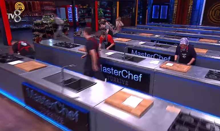 MasterChef'te duygusal veda! “Ağlama ben de ağlarım” - Resim: 6