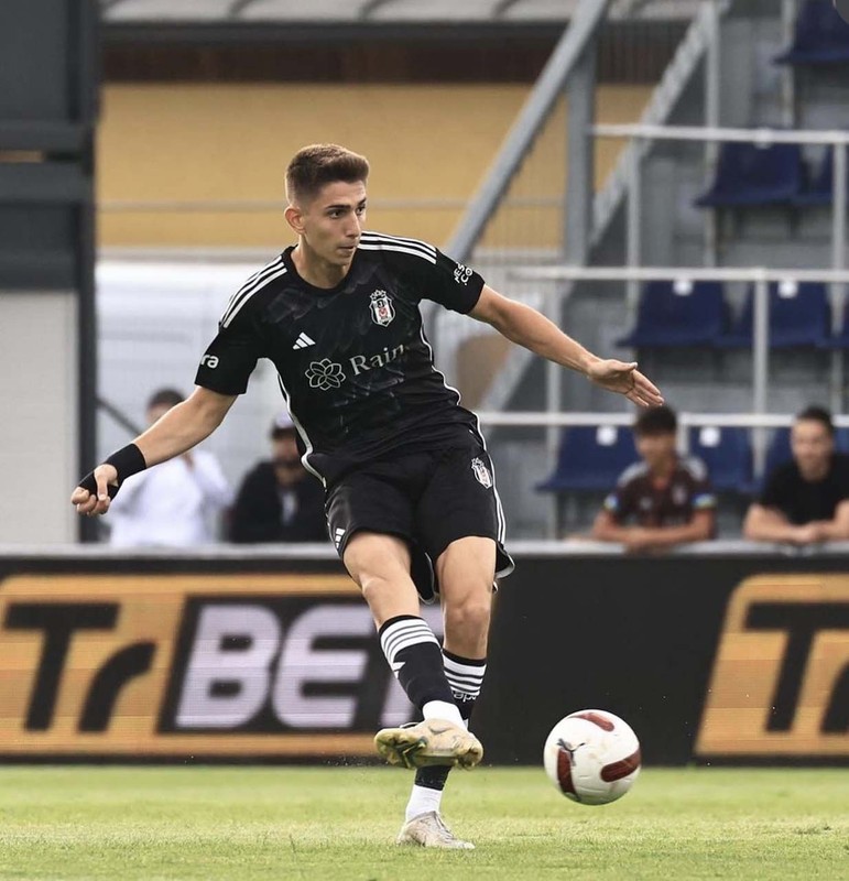 Performansıyla büyülemişti! Transfer için Beşiktaş’ın kapısını çaldılar! Serdal Adalı 5 milyon euro istedi - Resim: 6