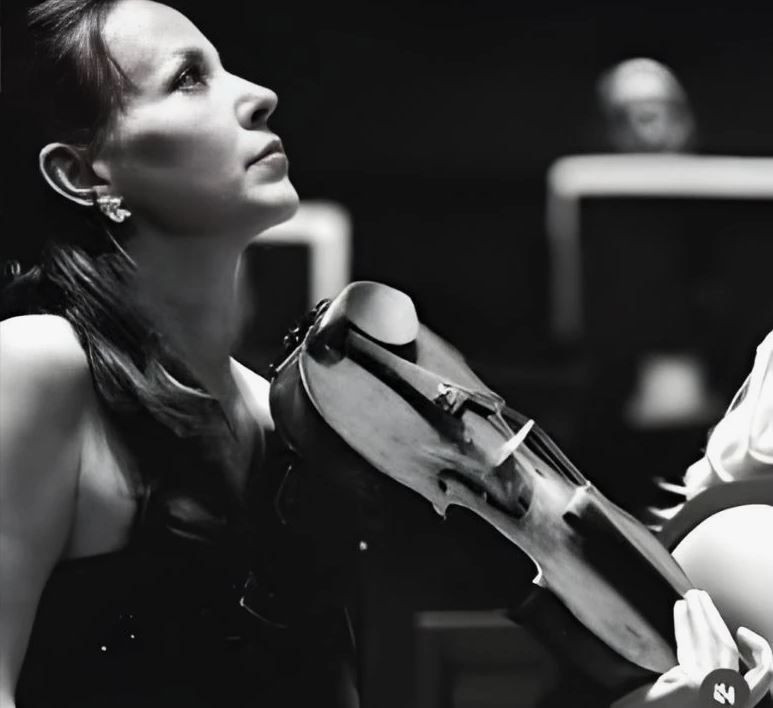 Beyin kanaması geçirmişti! Ünlü sanatçı hayatını kaybetti - Resim: 2