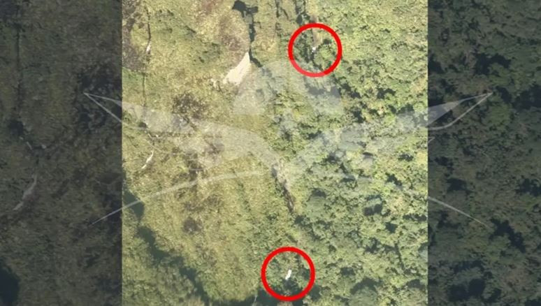 Türk iş insanının uçağı dağ yamacına düştü! Enkaza 3 gün sonra ulaşıldı! Uçaktaki 5 yolcunun akıbeti gizemini koruyor! - Resim : 1