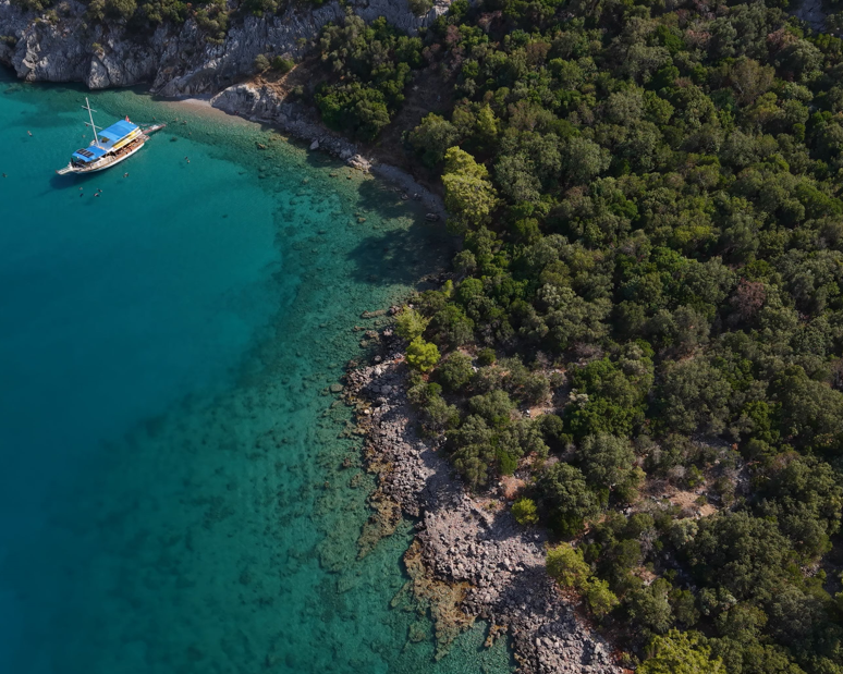 Antalya’da Akvaryum Koyu berrak suyu ve James Bond Adası’na benzerliğiyle dikkat çekiyor - Resim: 6
