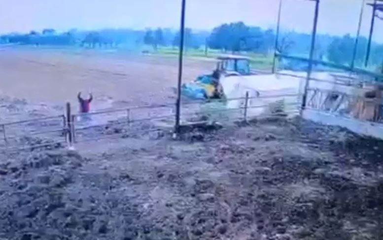 11 yaşındaki çocuk korkunç şekilde can verdi! Baba görünce sinir krizi geçirdi - Resim: 2