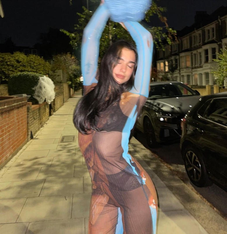 dua lipa ve erkek arkadaşı anwar hadid pazar günü londra da birlikte