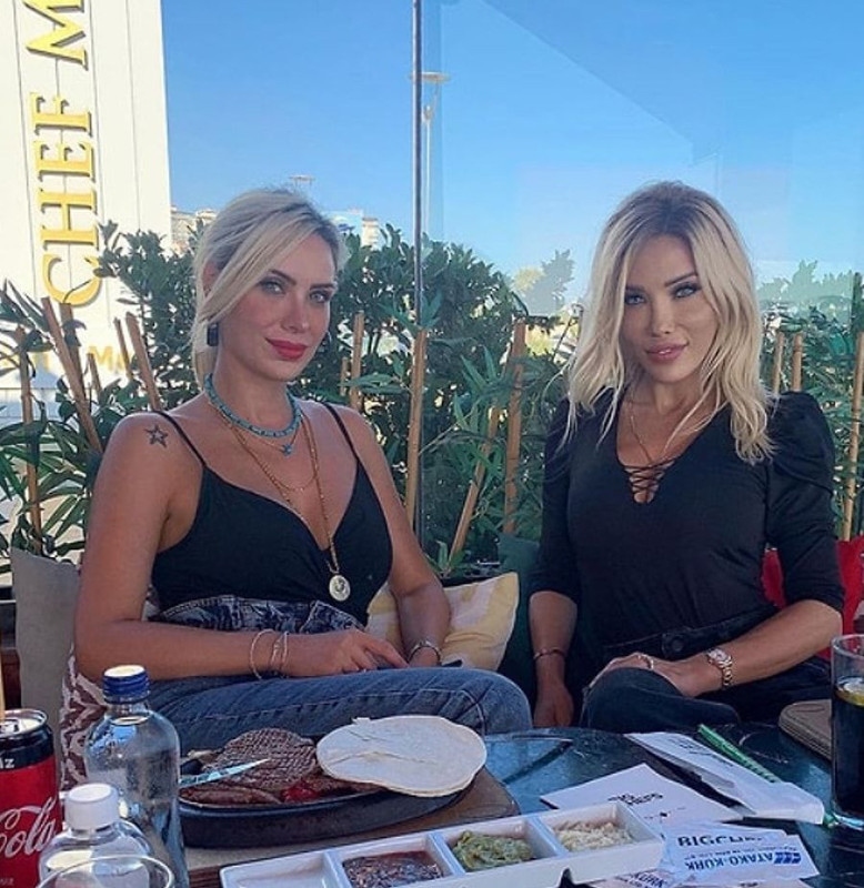 Ciciş kardeşlerden Esra Ersoy cezaevinden çıktı! 3 senenin ardından soluğu orada aldı, son hali şoke etti - Resim: 3