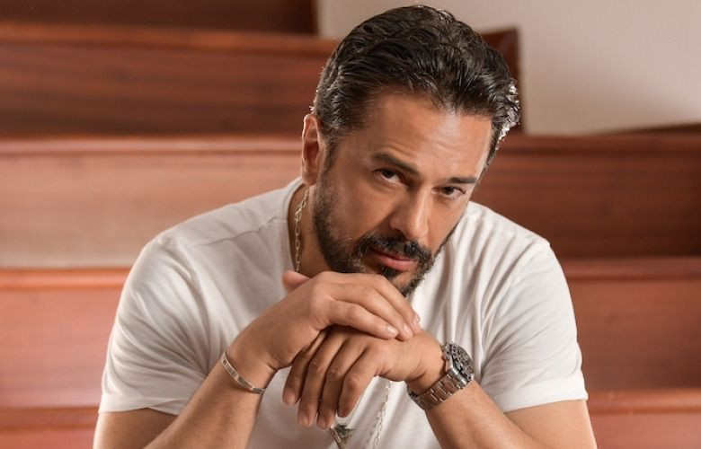 Aşk itirafı gelmişti! Emre Altuğ sır gibi sakladığı sevgilisini övmelere doyamadı - Resim: 2