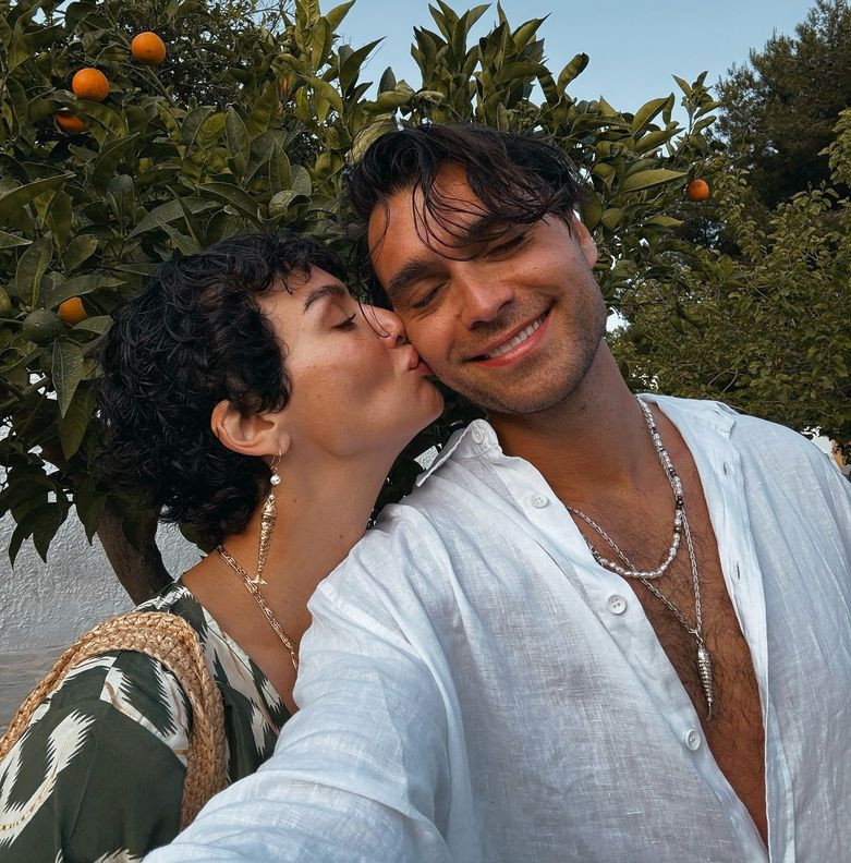 Hakan Kurtaş'tan Birce Akalay'a büyük jest! Sevgilisinin aldığı hediyeyi açıkladı - Resim: 6