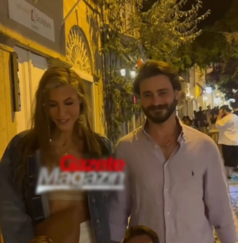 Çağla Şıkel yeni aşkıyla Alaçatı'da yakalandı - Resim: 4
