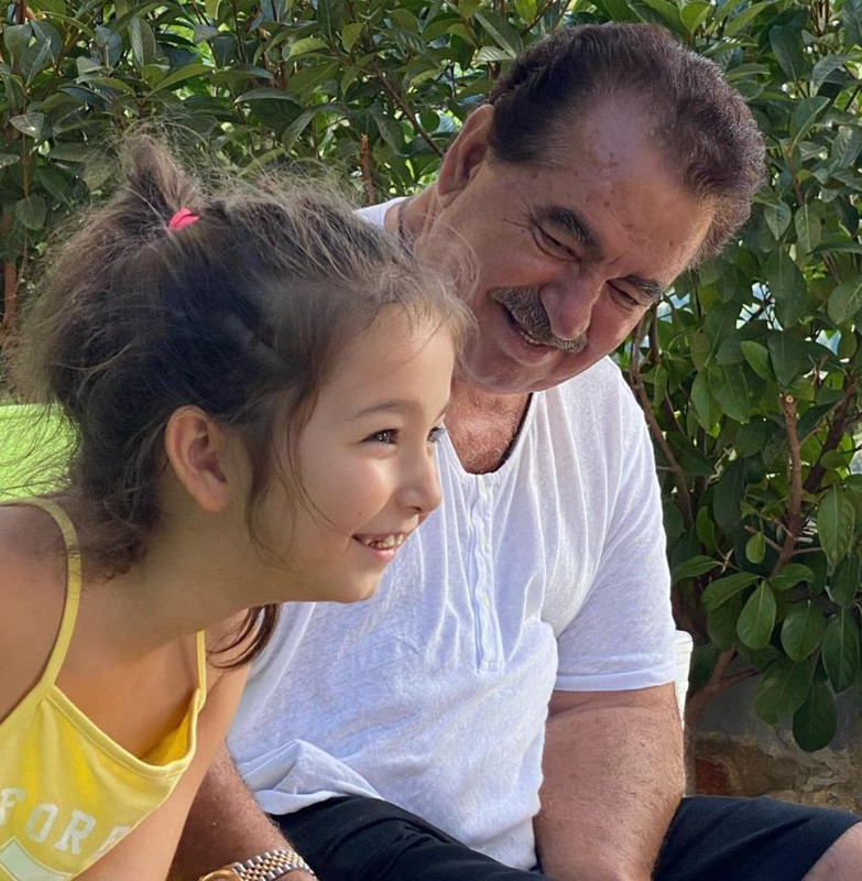 İbrahim Tatlıses’in "altın ufağı" Elif Ada yeni yaşına girdi! "Babasının kopyası" - Resim: 2