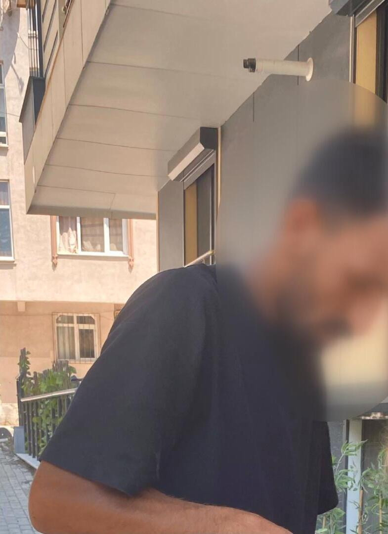 Avcılar'da evine giren hırsızın peşinden koşup yakaladı! Çantasından kendisine ait eşya çıkmayınca bıraktı: Gerçek kamera kayıtlarıyla ortaya çıktı - Resim : 5
