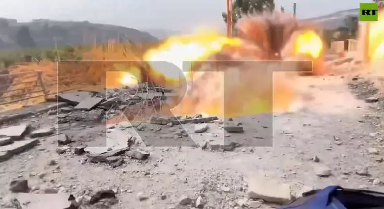 RT ekibi Lübnan’da hedef oldu! 'Füzeli saldırı’ iddiası! İki gazeteci yaralandı! O anlar kamerada - Resim : 3