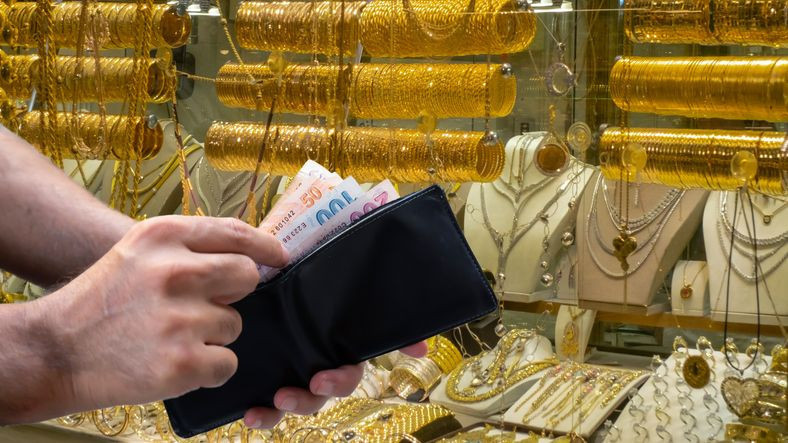 Dünyanın gözü kulağı bu haberde: Savaş alevlendi, piyasalar sarsıldı! Petrol uçtu, altın çakıldı - Resim: 5