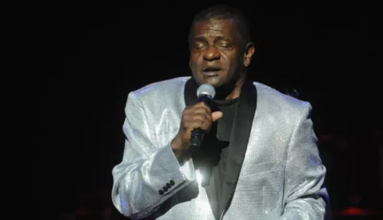 Bir döneme damgasını vurmuştu! Ünlü şarkıcı hayatını kaybetti - Resim: 4