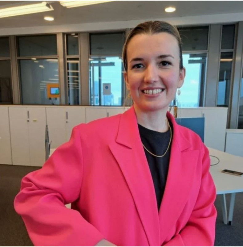 Hasan Can Kaya'dan nişanlısına milyonluk jest! Ağızları açık bıraktı - Resim: 4