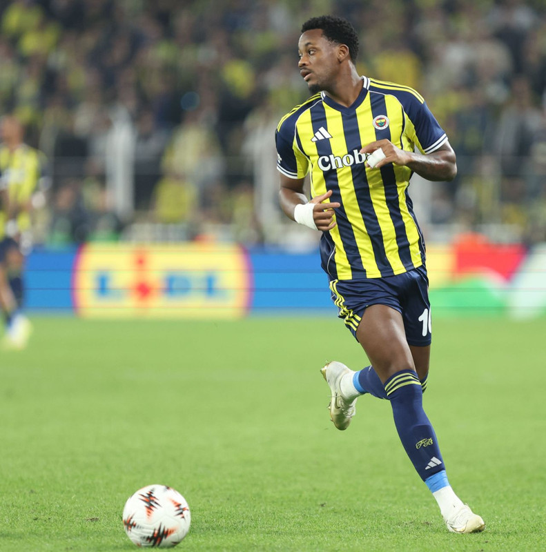 Sadettin Saran “transfer yapacağız” sözünü tutacak! Fenerbahçe, 17 milyon euroluk yıldızı istiyor! Gelirse dengeleri değiştirecek - Resim: 8