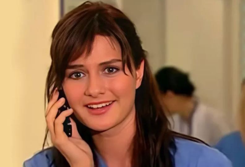 Doktorlar'ın Ela'sı Yasemin Özilhan'ın son hali gündem oldu! Yüzündeki değişimi görenler şaştı kaldı! "Kendini mahvetmiş" - Resim: 1