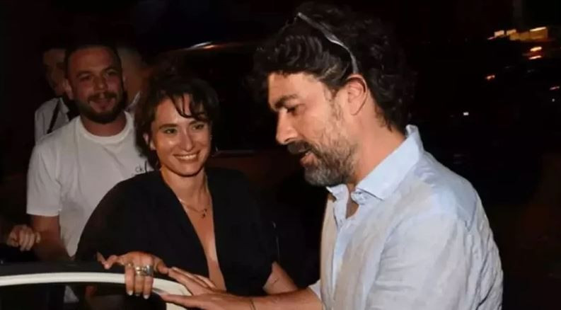 Sevgilisi Emre İzer'den evlenme teklifi almıştı! Hande Doğandemir düğün tarihini açıkladı - Resim: 2