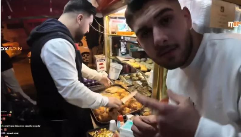 Ünlü fenomenler meşhur boyozcuya gitti! Ödedikleri hesap duyanları şaşkınlığa uğrattı - Resim: 1