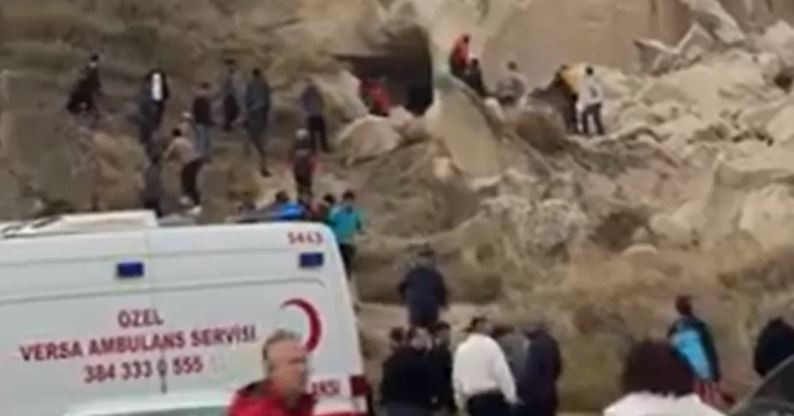 SON DAKİKA | Kapadokya'da peribacası çöktü: 3 kişi hayatını kaybetti - Resim : 3