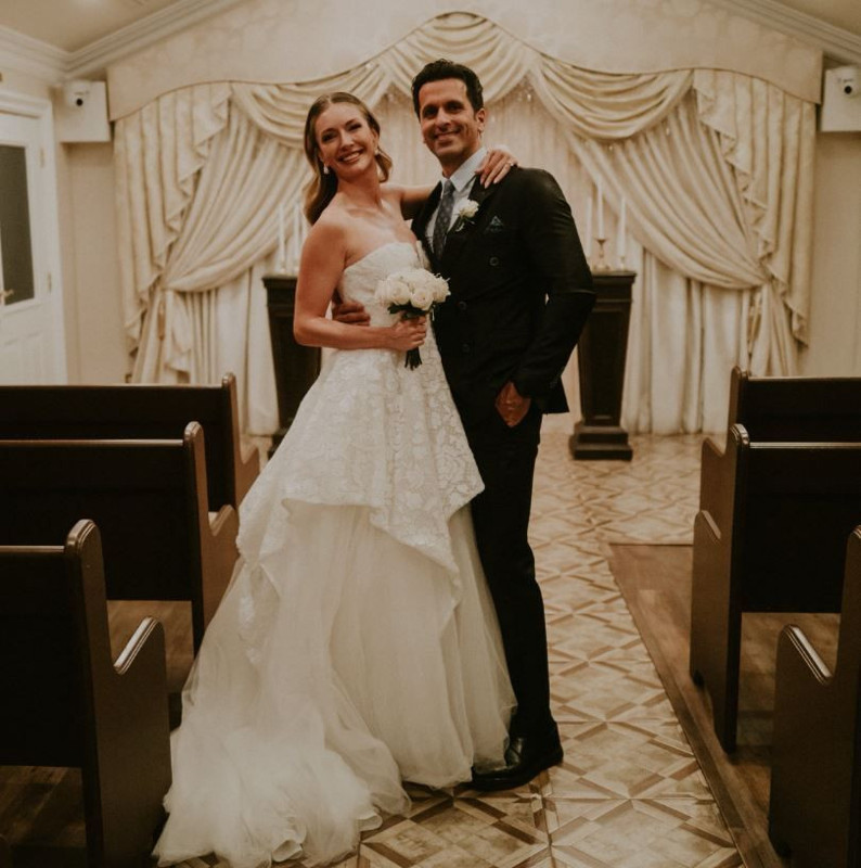 Yasemin Kay Allen, eski FBI ajanı Erdal Kaya Las Vegas’ta evlendi! Anne Suna Yıldızoğlu'ndan ilk açıklama - Resim: 3