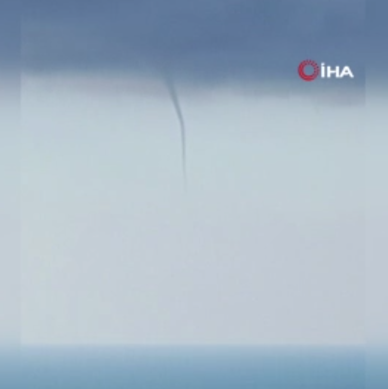 Karadeniz’de Giresun sahillerinde oluşan hortum kıyıya ulaşmadan etkisini kaybetti - Resim: 2