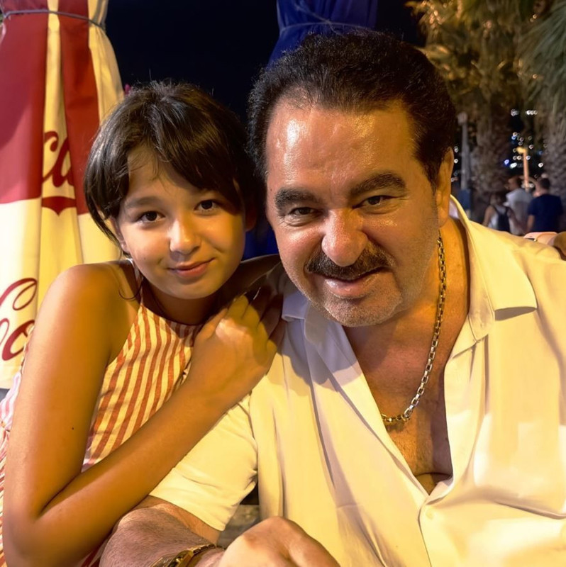 İbrahim Tatlıses’in "altın ufağı" Elif Ada yeni yaşına girdi! "Babasının kopyası" - Resim: 3