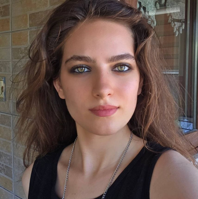 Taşacak Bu Deniz'in Eleni'si Ava Yaman makyajlı haliyle olay oldu! Takipçilerini ikiye böldü - Resim: 3