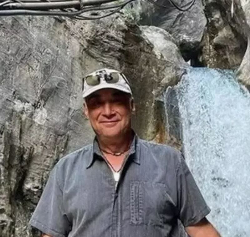 Yeşilçam'ın efsane isminden kötü haber! Evinde bıçaklı saldırıya uğradı - Resim: 1