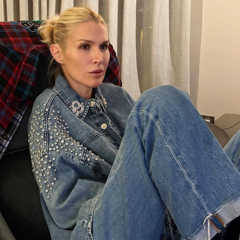 Sosyetik güzel Derin Mermerci'den 'zikir' eleştirilerine yanıt: "İnsanlara niye bu kadar sıra dışı geliyor anlamadım" - Resim: 5