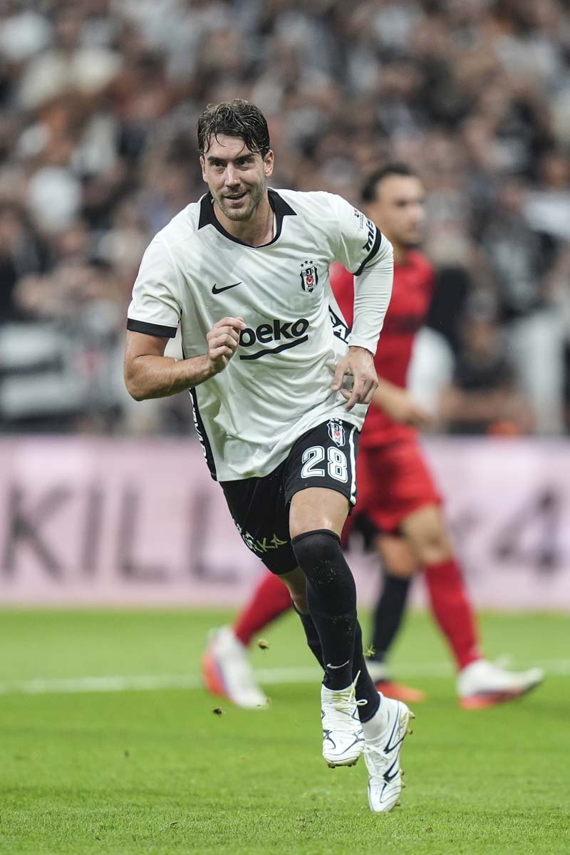 İnönü’de 8 gollü çılgın maç! Vlahovic hat-trick yaptı! Beşiktaş, Çorum FK’yı gol yağmuruna tuttu - Resim : 2